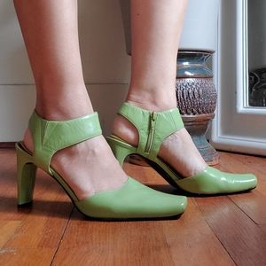 VINTAGE 90s “Bellini” Pistachio Green Leather Ankle Strap Heels
